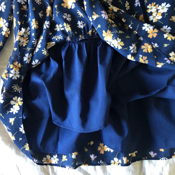 Madewell Velvet-Trimmed Square-Neck Top in Petal Party - Picture 7 of 7